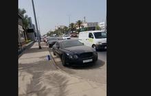 Bosan Sama Mobil Mewahnya, Orang Arab Seenaknya Tinggalkan Bentley Hingga Jaguar di Pinggir Jalan Sampai Bulukan