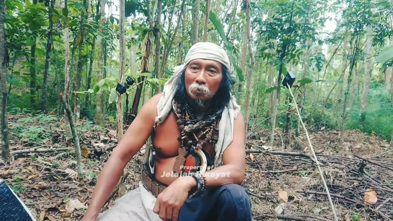 Orang Sakti, Suku Dayak Losarang Ini Mengaku Tak Pernah Pakai Baju dan Mandi 'Kalau Pakai Baju Suka Sakit