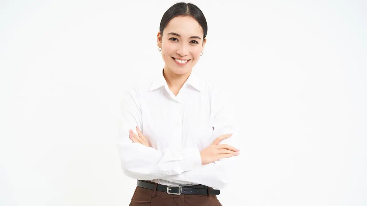 Tampil Berkelas ala Old Money dengan Outfit Simpel Ini - 1