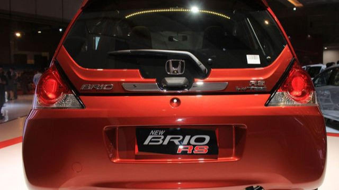 Daftar harga dan spesifikasi mobil Honda Brio RS 2024