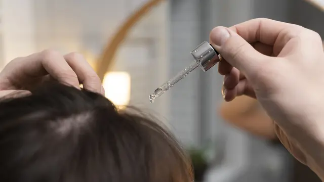 Rambut yang berwarna perlu dirawat secara konsisten dengan produk yang tepat