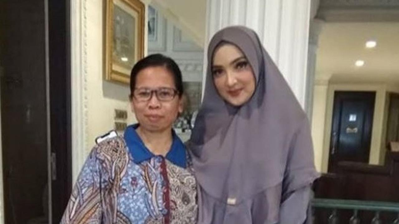 Dikabarkan Idap Tumor Rahim, Ini 6 Potret Kebersamaan Suteng dan Keluarga Ashanty