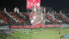 Perwakilan suporter dari 18 klub BRI Super League 2026/2027 saat melakukan deklarasi di Stadion Dipta sebelum laga antara Bali United menghadapi PSS Sleman pada Jumat (4/9/2026). (Bola.com/Alit Binawan)