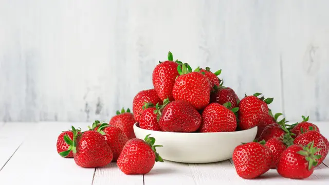 Lebih Cintai Diri Sendiri dengan Mengonsumsi 5 Buah Ini, Biar Sehat Selalu!