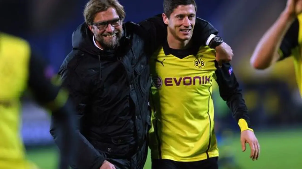 Jurgen Klopp dan Robert Lewandowski (Mirror)