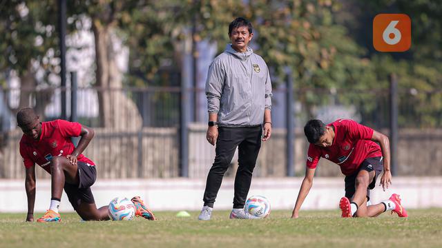 Foto: Timnas Indonesia U-24 Gelar Latihan Jelang Bertolak ke China untuk Asian Games 2022, 7 Pemain Telat Gabung