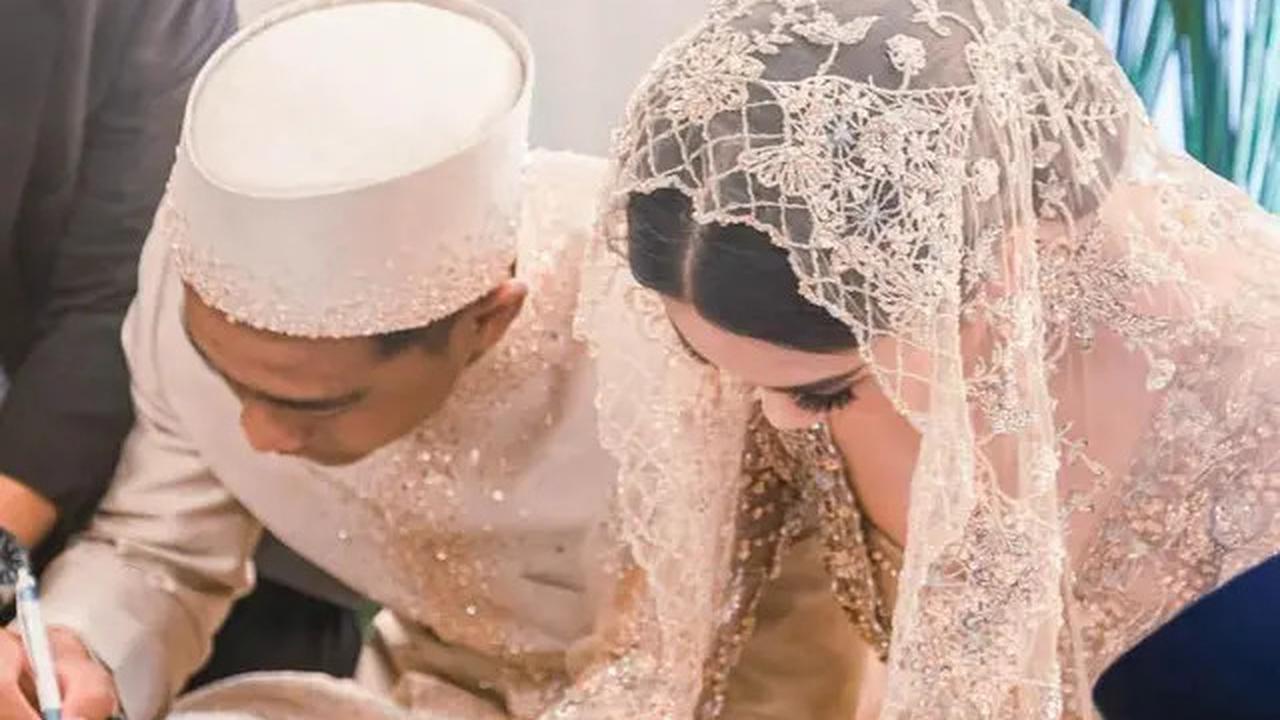 9 Potret Pasangan Muda Azizah Salsha dan Pratama Arhan Setelah Lebih dari Setahun Menikah