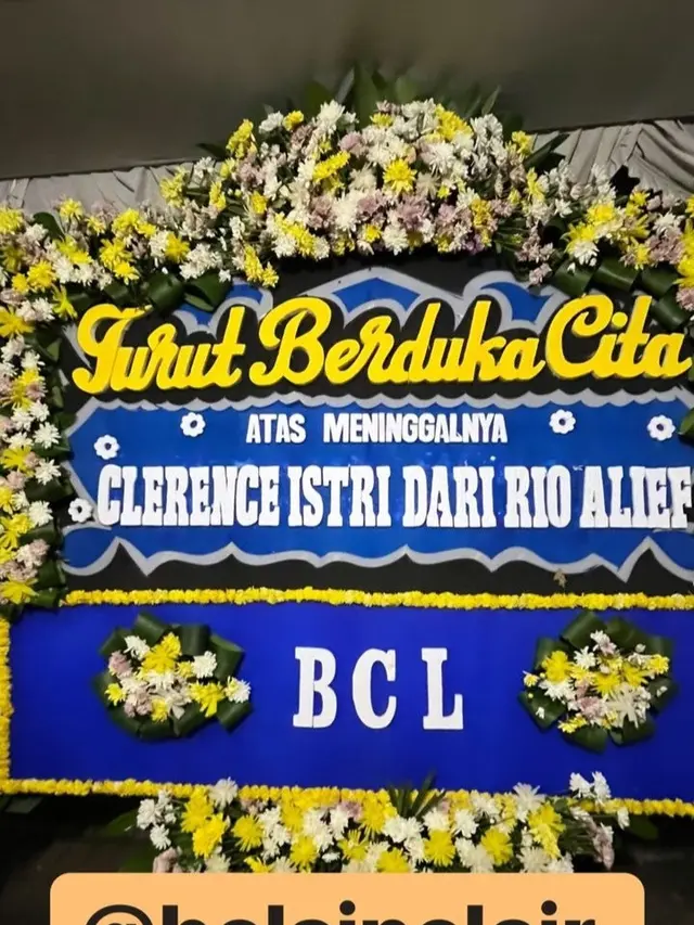 Karangan Bunga Artis atas Meninggalnya