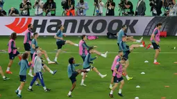 Para pemain Chelsea berlatih bersama jelang menghadapi Arsenal dalam final Liga Europa 2018/2019 di Olympic Stadium, Baku, Azerbaijan, Sealasa (28/5/2019). (AP Photo/Dmitri Lovetsky)