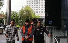 Yaqut Usai Dibawa Lagi ke Rutan KPK: Alhamdulillah Bisa Sungkem ke Ibunda