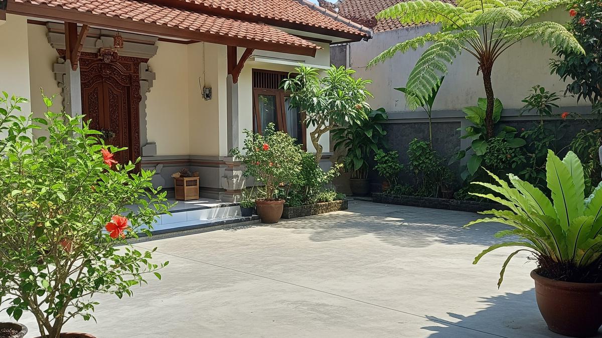 Kelebihan dan Kekurangan Halaman Rumah di Plester, Pertimbangan Sebelum Renovasi