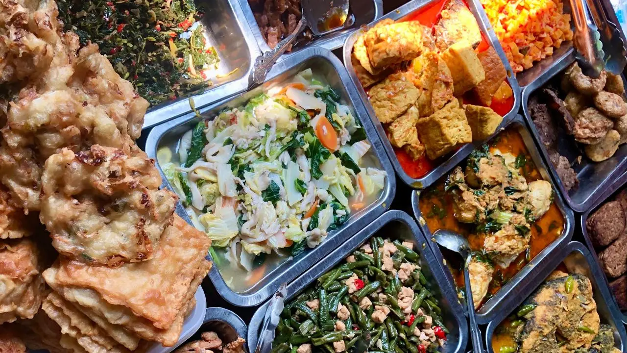 Kumpulan menu Warung Nasi Mobil