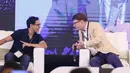 CEO & Founder Go Jek Nadiem Makarim (kiri) berbincang dengan Head Of Digital Banking Bank BTPN Peterjan Van Nieuwenhuizen saat acara Global Mobile Internet Conference (GMIC) di ICE BSD, Tangsel, Selasa (25/9). (Liputan6.com/Angga Yuniar)