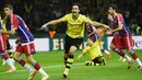 Dari 2009 hingga 2016 merumput bersama Dortmund, Hummels (tengah) mampu mengantarkan Dortmund meraih gelar Bundesliga, DFB-Pokal, DFL-Supercup, dan jadi runner up Liga Champions di tahun 2012/13. (Foto: AFP/Patrik Stollarz)