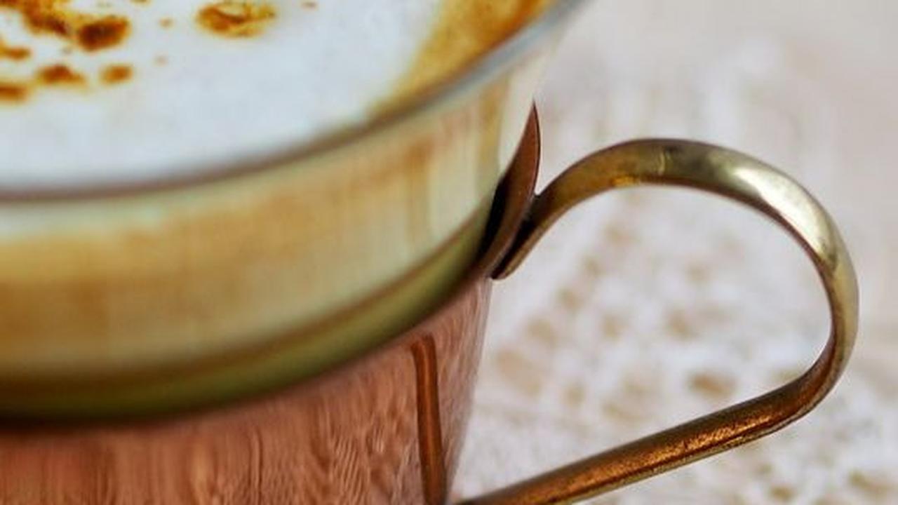 6. Kopi Kunyit