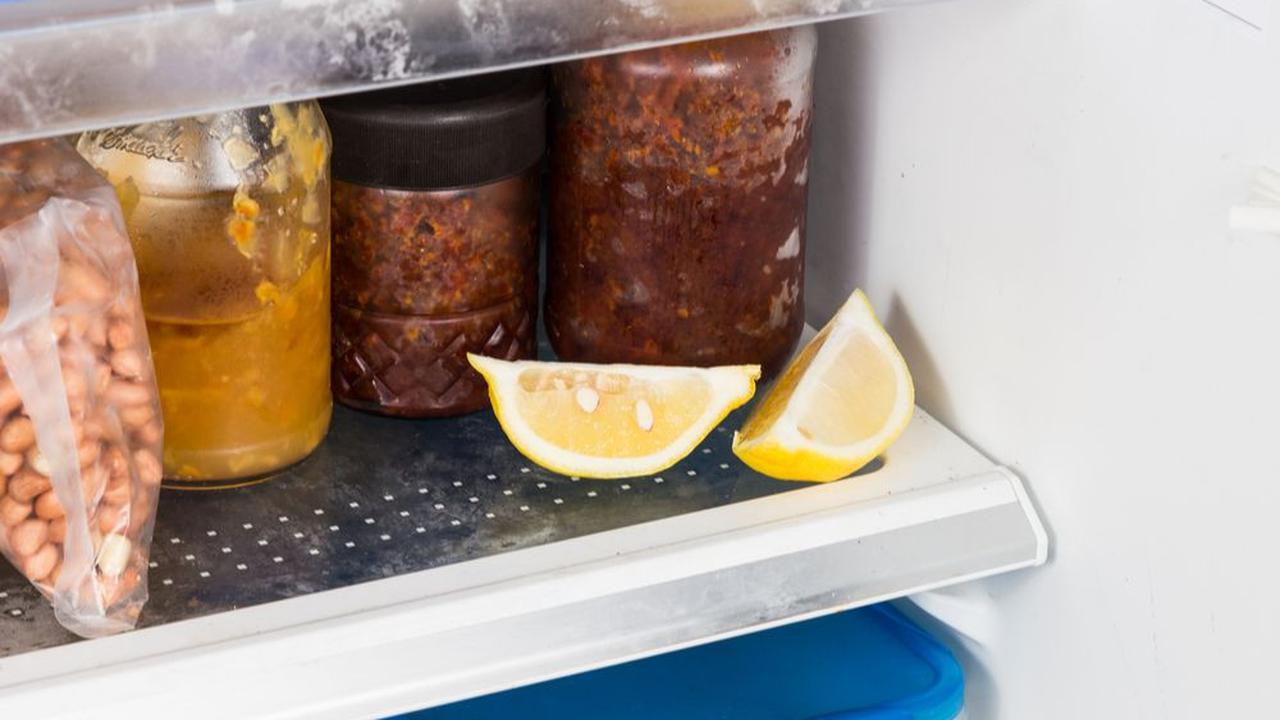 2. Pengharum Alami untuk Dapur dan Kulkas<br>