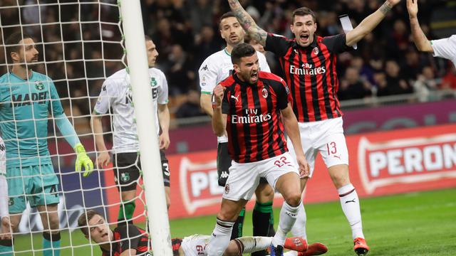 Taklukkan Sassuolo, AC Milan Depak Inter dari Posisi Tiga Besar
