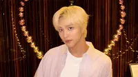 Momen Haechan NCT Bagikan Potret di Pinggir Jalan Jakarta, Gayanya Santai
