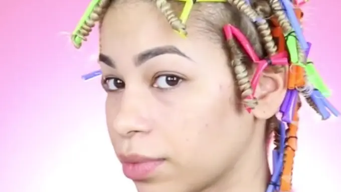 Sedotan Ternyata Bisa Bikin Rambutmu Keriting Kayak Kabel Telepon