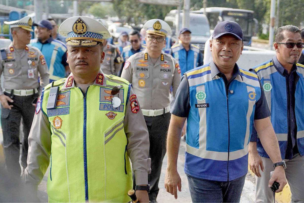FOTO: Layanan Tol Dalam Kota Kembali Normal, Jasa Marga Pastikan 7 Gerbang Tol Beroperasi Penuh