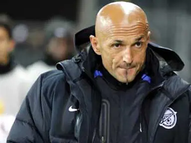 Ekspresi pelatih Zenit St. Petersburg asal Italia, Luciano Spalletti di lagaleg pertama babak 32 besar UEFA Europa League di Bern, Swiss, 17 Februari 2011. AFP PHOTO / Sebastian Derungs 