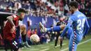 Atletico Madrid menyambangi markas Osasuna di Estadio El Sadar, Sabtu (19/2/2022) setelah hasil buruk di pekan sebelumnya. Sime Vrsaljko (kanan) dan kawan-kawan takluk 0-1 saat menjamu Levante. (AP/Alvaro Barrientos)