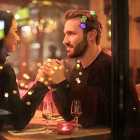 Ilustrasi Pasangan Credit: pexels.com/AndreaPiacquadio