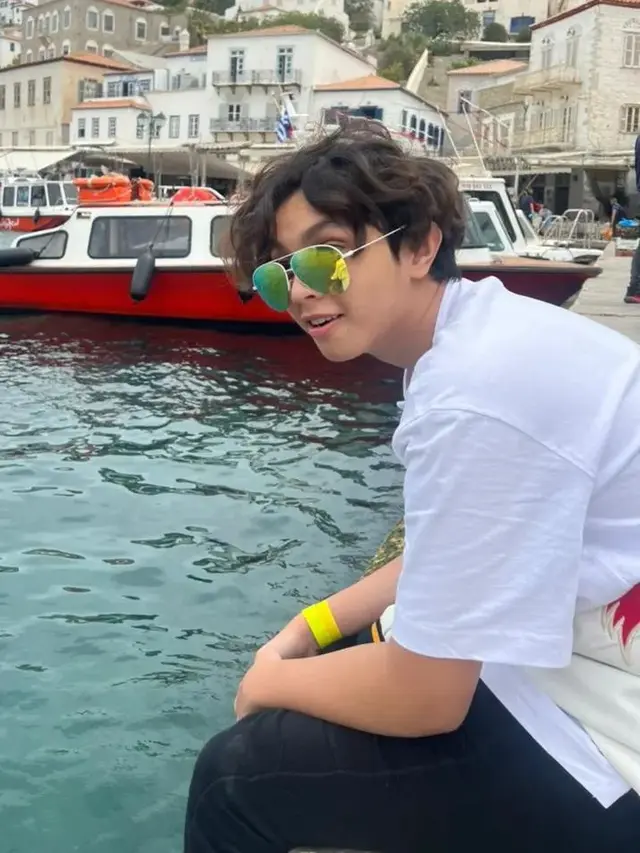 [Fimela] Punya Paras Bule, Ini 6 Potret Tampan Anak Eko Patrio dan Viona