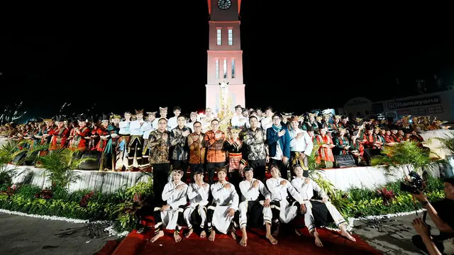 Semarak 1 Abad Jam Gadang Bukittinggi, Sang Penanda Zaman