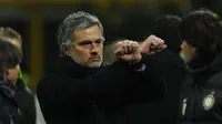 Bek Chelsea Anggap MU Beruntung Dilatih Mourinho