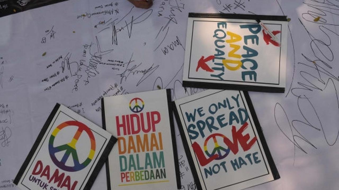 Kemeriahan peringatan Hari Perdamaian Dunia di Balai Kota Jakarta