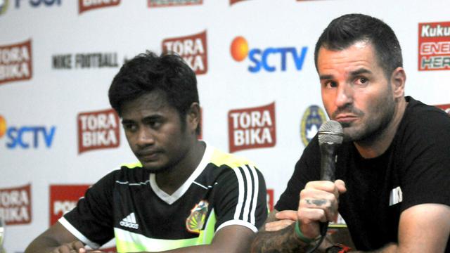 Ilham Udin dan Simon McMenemy