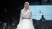 Kursien Karzai untuk Jakarta Fashion Week 2017.