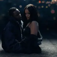 Loyalty, single kolaborasi keren antara Kendrick Lamar dan Rihanna.