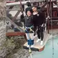 Naysila Mirdad coba bungee jumping di Selandia Baru (Sumber: Instagram/naymirdad)