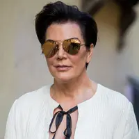 Kris Jenner menjawab pertanyaan yang membuat para penggemar penasaran. "Akankah seorang Kris Jenner menikah lagi?" (StyleCaster)