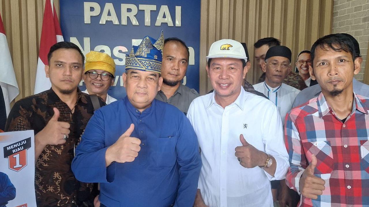Brigjen TNI (Purn) Edy Afrizal Natar Nasution mendaftar sebagai bakal calon Gubernur Riau. Dia mendatangi kantor 3 partai di Pekanbaru, yakni Demokrat PDI Perjuangan hingga NasDem.<br>