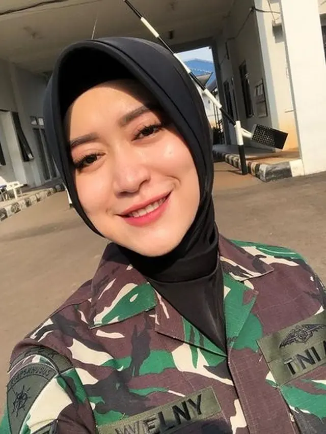 6 Potret Serka Welny Septiana, Prajurit TNI Angkatan Laut yang Curi Perhatian
