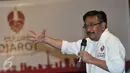 Cawagub DKI, Djarot Saiful Hidayat memberikan pidato saat Deklarasi Relawan Dulure Djarot di Jakarta, Rabu (5/10). Djarot mengatakan Dulure Djarot tidak hanya berisi orang Jawa saja melainkan dari berbagai suku. (Liputan6.com/Yoppy Renato)