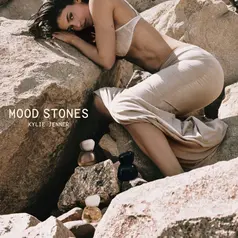 Menilik koleksi parfum terbaru Kylie Jenner yang disesuaikan dengan mood (@kyliecosmetics)