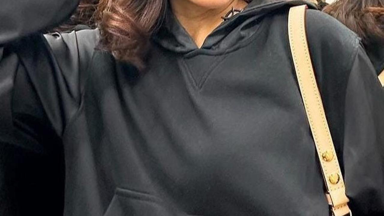 Potret Terbaru Ussy Sulistiawaty Potong Rambut Pendek, Makin Cantik dan Fresh Banget