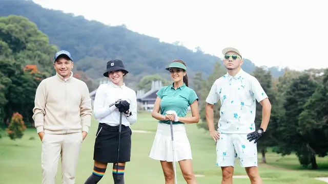 7 Gaya Dita Fakrana Jalani Hobi Main Golf Ini Tampil Curi Perhatian