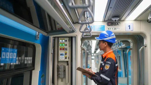Komitmen LRT Jabodebek dalam membangun budaya keselamatan yang proaktif dan berkelanjutan.