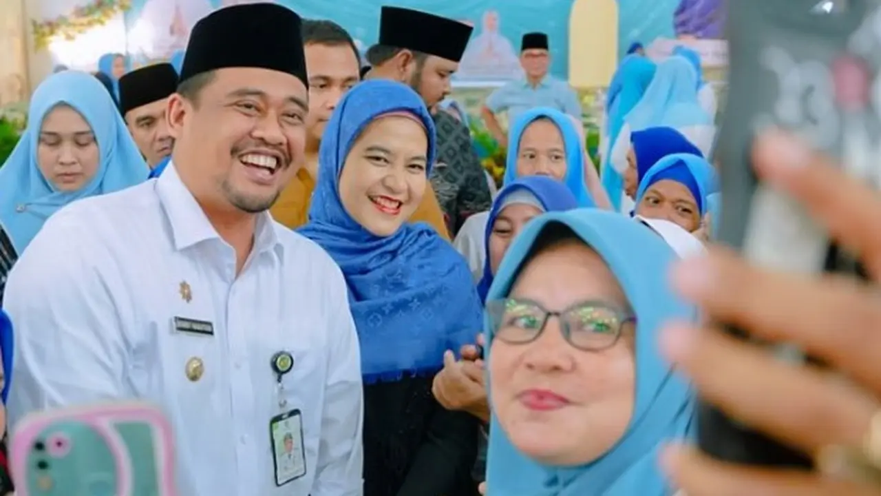 Kahiyang Ayu pakai hijab (Instagram/ayangkahiyang)