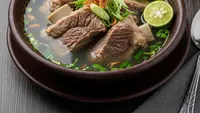 Cara Membuat Sop Iga Sapi Kuah Bening yang Gurih, Segar dan Tidak Bau Prengus
