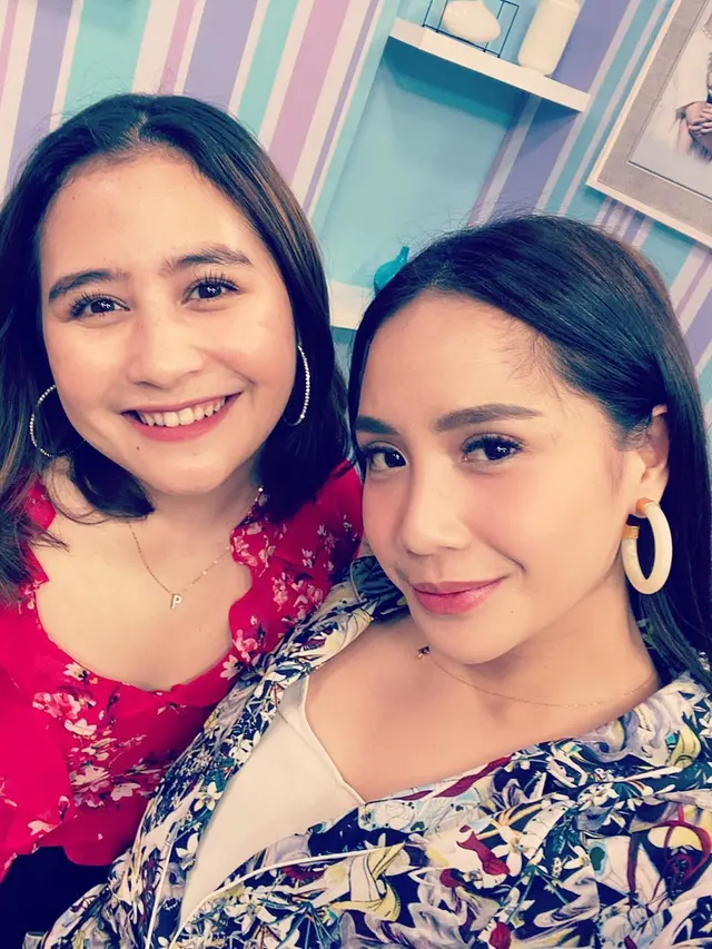Disebut Mirip, Ini 6 Momen Kebersamaan Nagita Slavina dan Prilly Latuconsina
