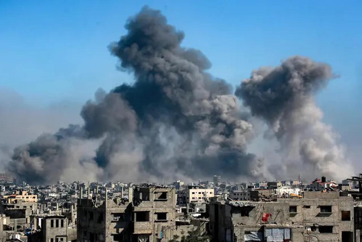 Di Tengah Negosiasi Gencatan Senjata, Israel Bombardir Jalur Gaza