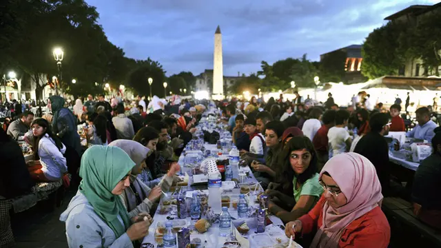 Uniknya Bulan Ramadan di 10 Negara Ini