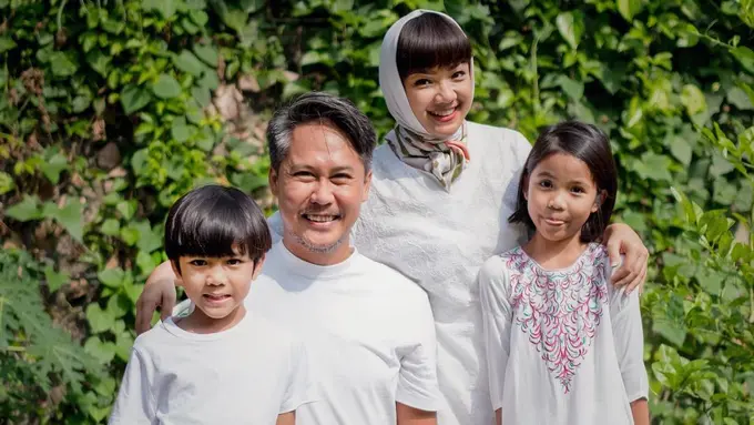 [Bintang] Keluarga Nirina Zubir