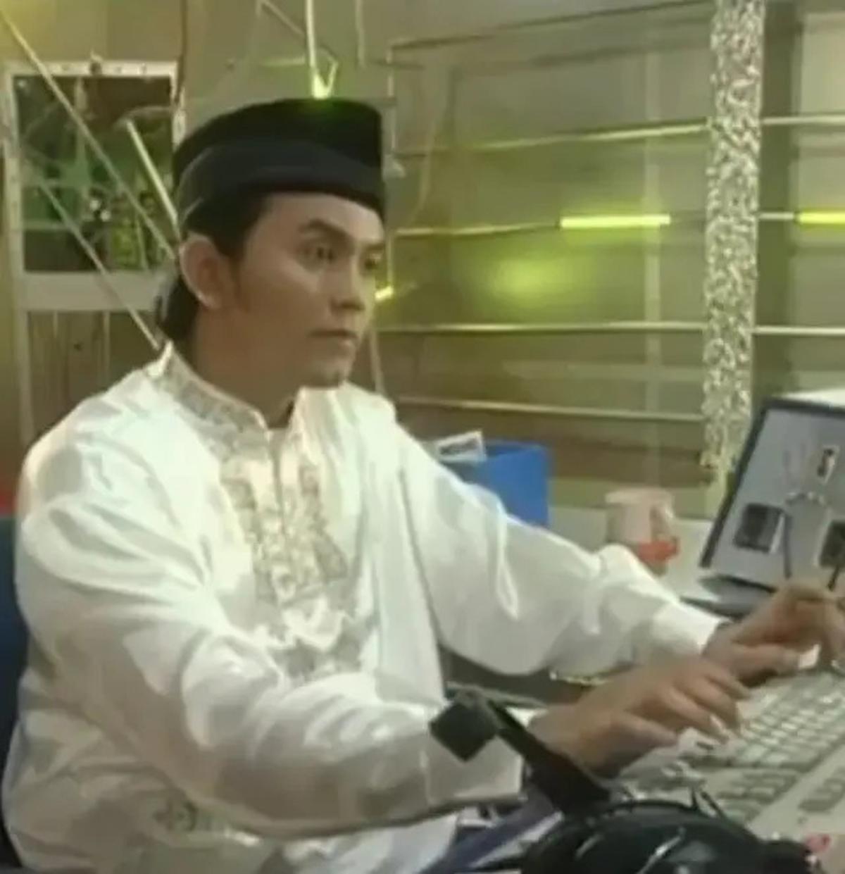 7 Potret Lawas Diky Chandra Operator Lorong Waktu, 'Pak Haji Siap Zidan Siap?'